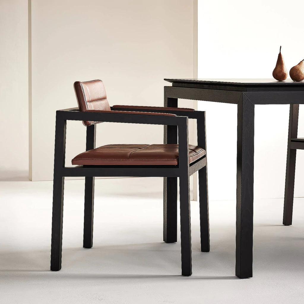 Metal Arm Chair – Stylish and Durable Seating for Any Space