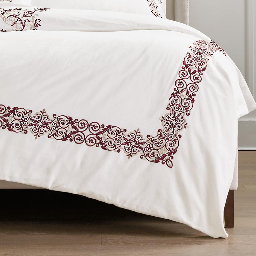 White with Maroon Royal Embroidery Duvet Set – Elegant Bedding for a Luxurious Bedroom