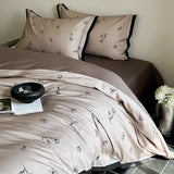Luster Flower Printed Bedding Duvet Set – Artistic & Elegant
