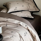 Luster Flower Printed Bedding Duvet Set – Artistic & Elegant