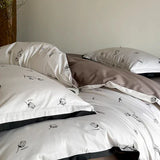 Luster Flower Printed Bedding Duvet Set – Artistic & Elegant