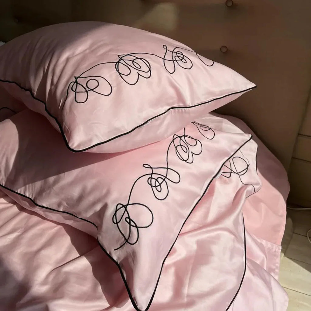 Charming Pink Heart Embroidery Duvet Set – Celebrate Love & Togetherness