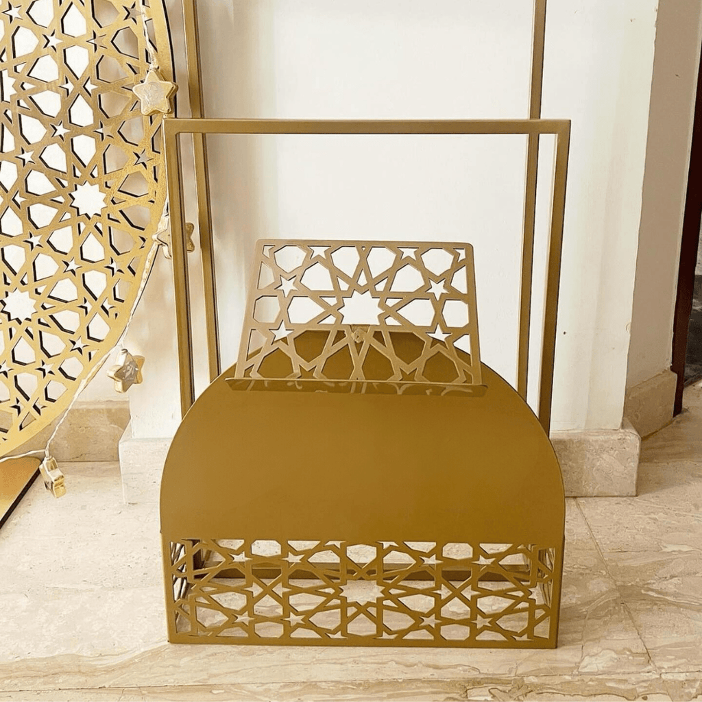 Metal Quran and Prayer Mat Stand (Golden) - The Linen House