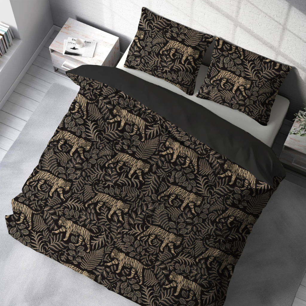 Royale Lion Black Print Bedding – Powerful Design, Premium Softness