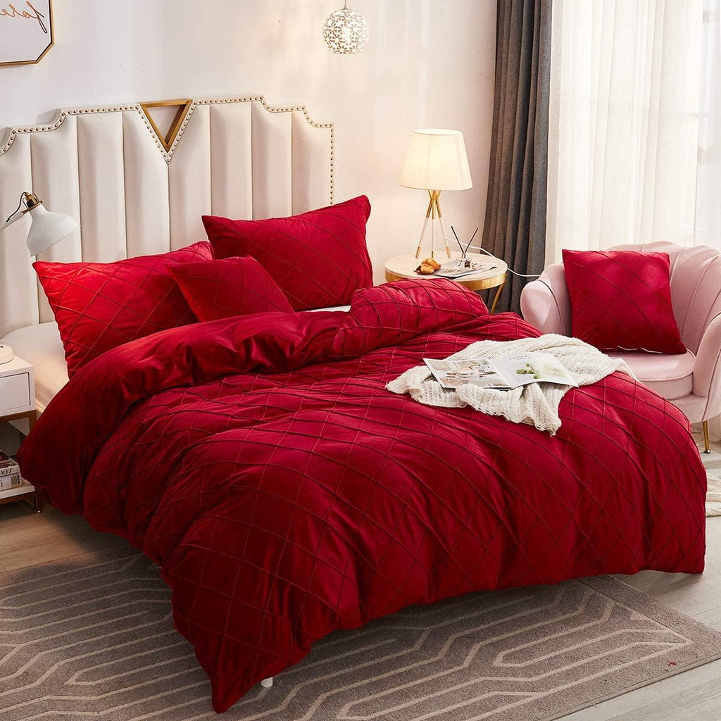 "Luxurious Velvet Pinch Pleat Duvet Set