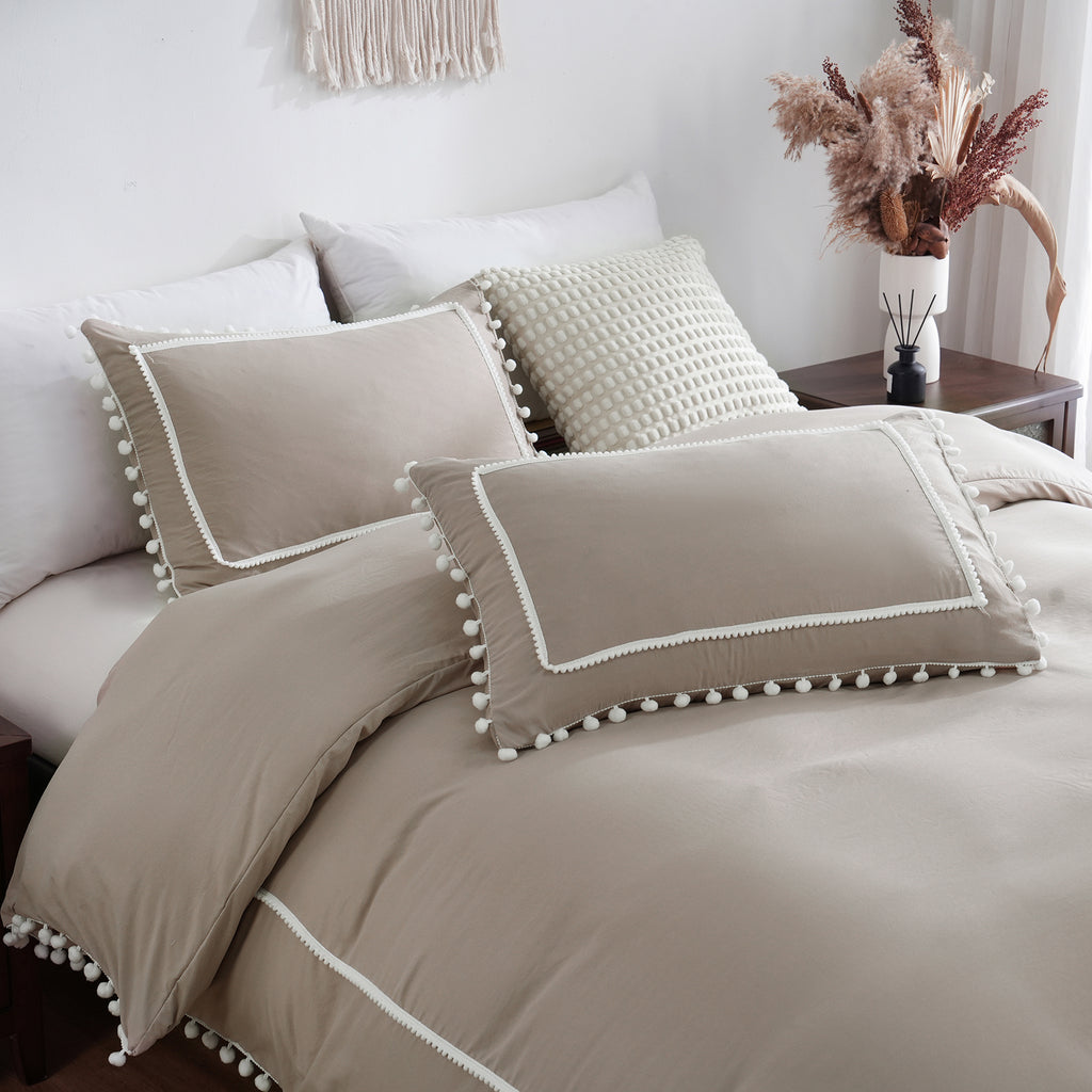 Pom Pom Decor Duble Lace Duvet Set