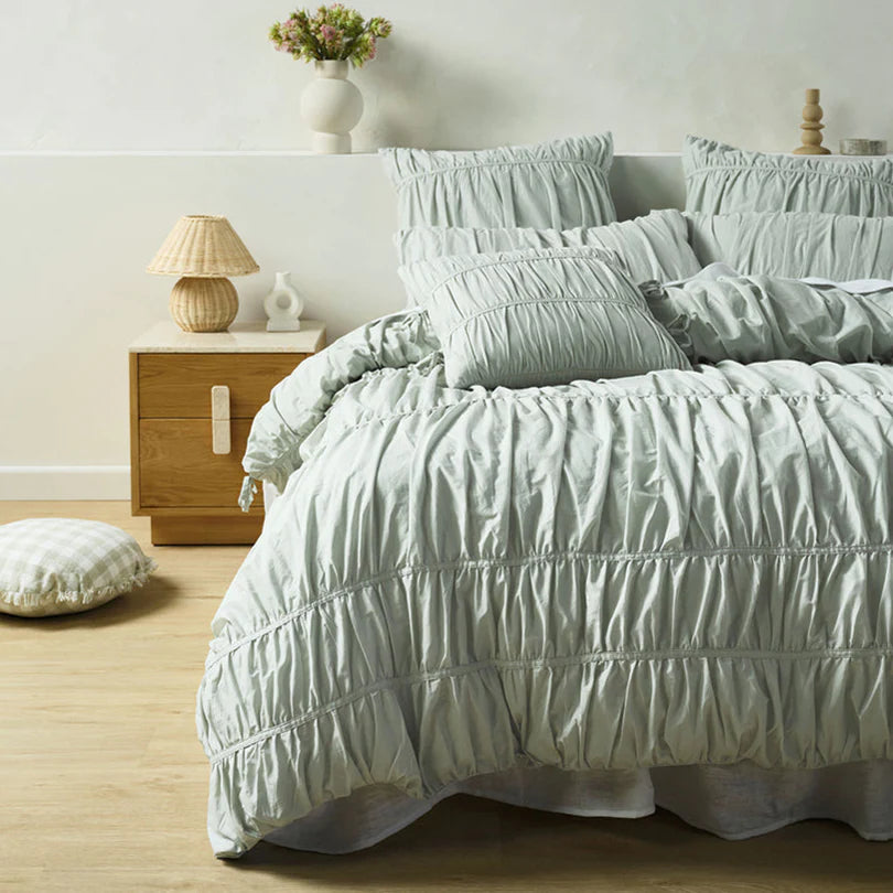 Layla Ruffle Quilt Cover Set