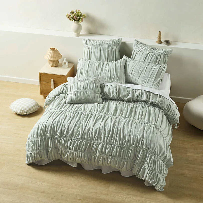 Layla Ruffle Quilt Cover Set