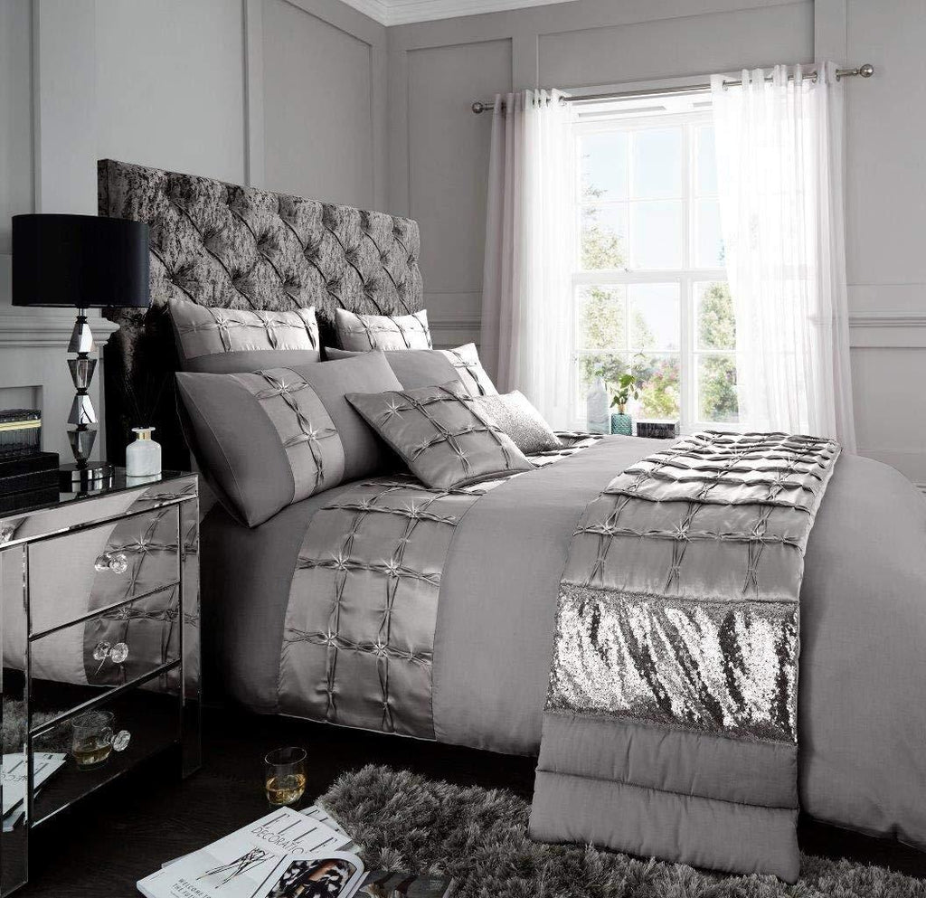 Luxury Bridal Duvet Set With Sequence - King with filling - The Linen House