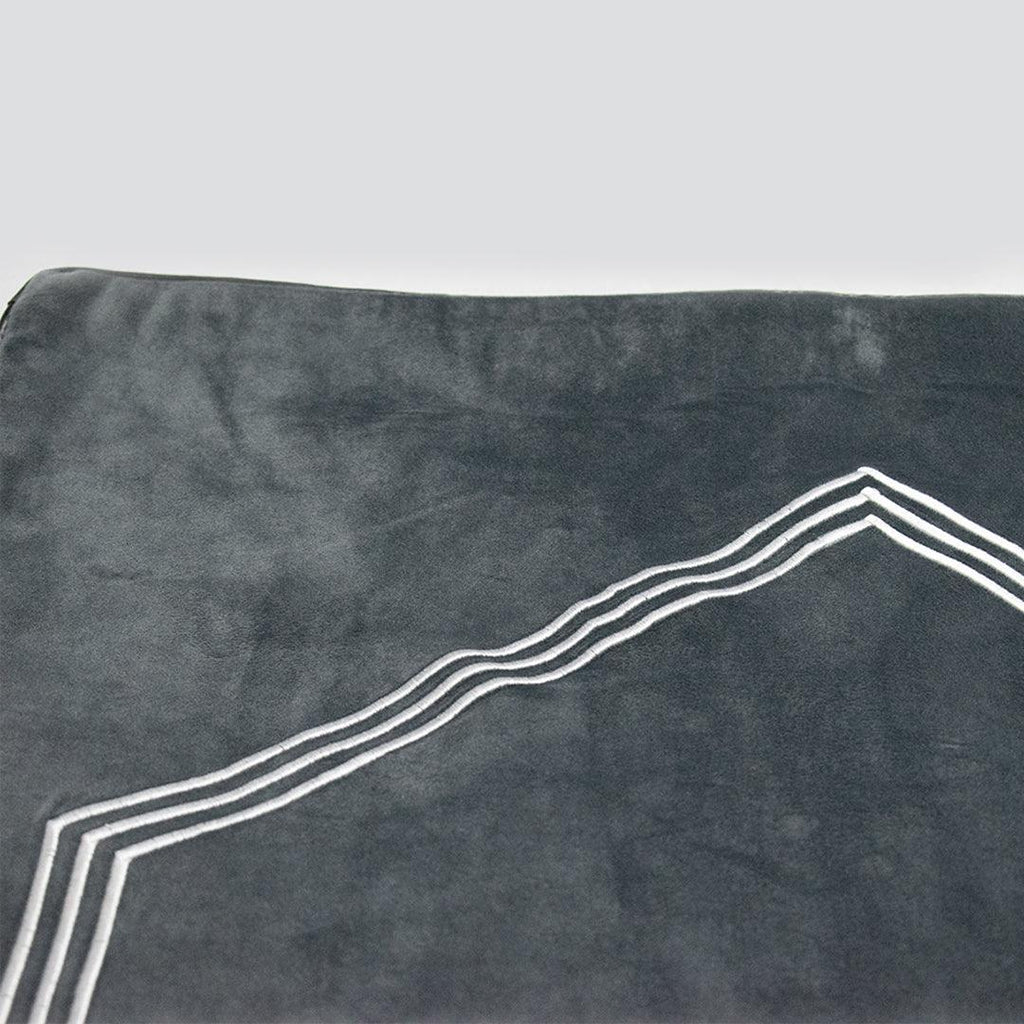 Velvet Prayer Mat Set with Leather Pouch - The Linen House