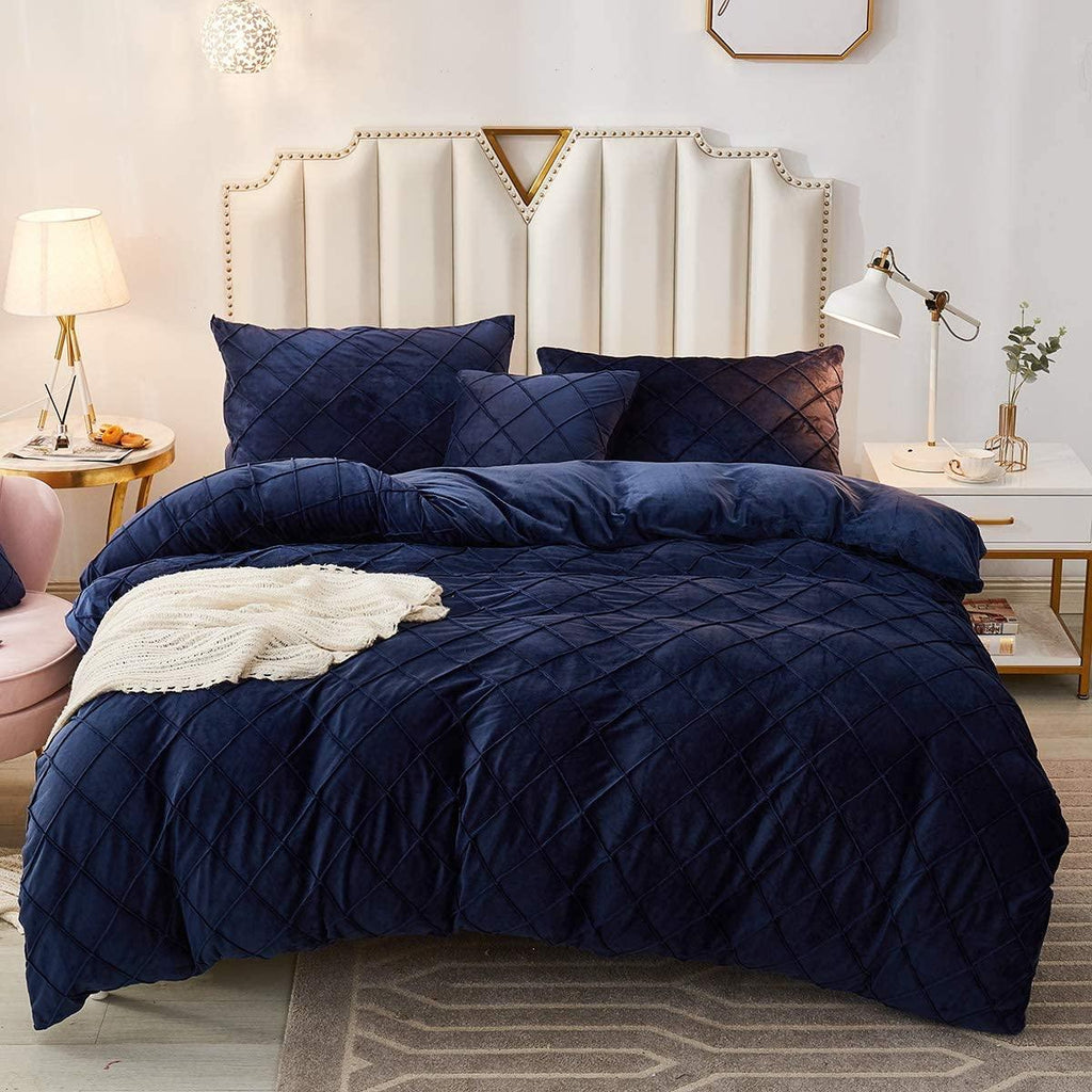 "Luxurious Velvet Pinch Pleat Duvet Set