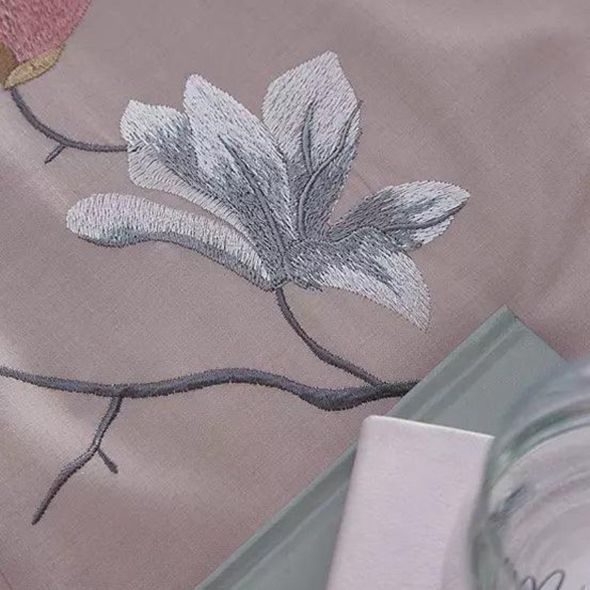 New Luxury Eve Duvet Set (Pink) – Elegant and Soft Bedding for a Stylish Bedroom