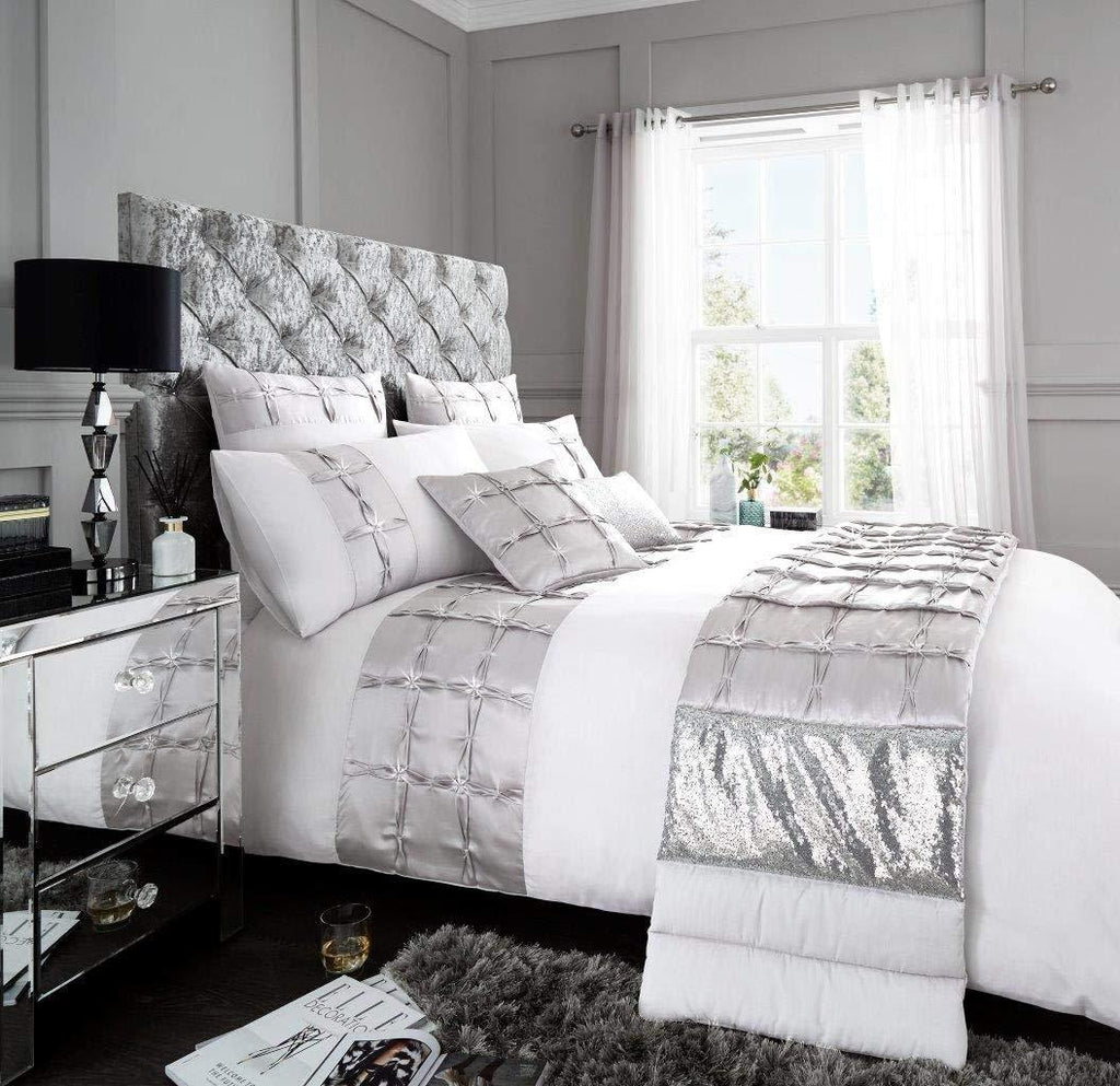 Luxury Bridal Duvet Set With Sequence - King with filling - The Linen House