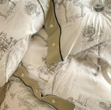 Modern Monochrome Figurative Print Duvet Set – Artistic Style Meets Soft Comfort