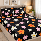 Retro Daisy Black Fitted Sheet