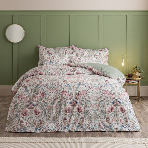 Elegant Majestic Bird Velvet Bedsheet – Soft & Stylish Luxury