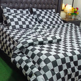 Black and White Checkered Comforter Set – Soft & Cozy Premium Bedding