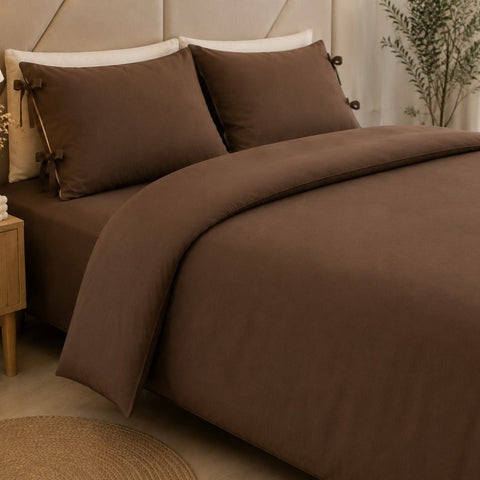 Elegant Minimal Bedroom Bedding (1 Duvet + 2 Pillow Covers) - The Linen House