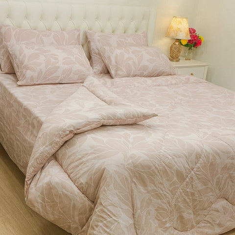 Peach Beige Floral Quilt Set – Premium Soft Microfiber Bedding - The Linen House