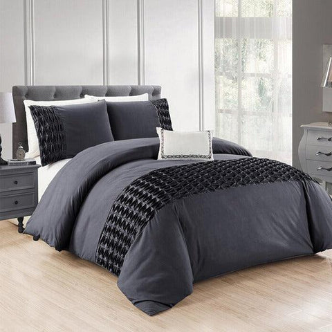 Twisted Pleated Duvet